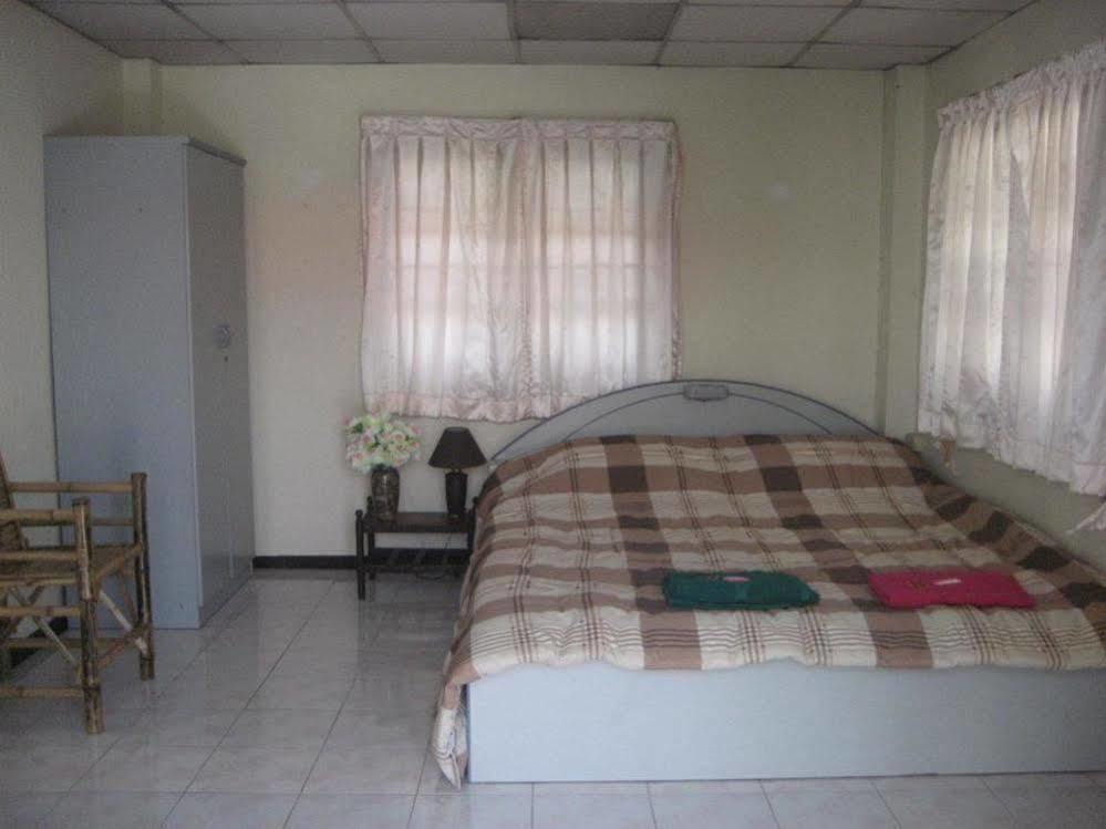 Sri Krung Guest House Phra Nakhon Si Ayutthaya Zewnętrze zdjęcie